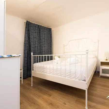 Ferry Terminal | 4 People| By Tilo Apartamento *